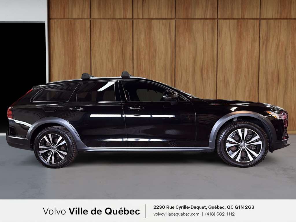 2023 Volvo V90