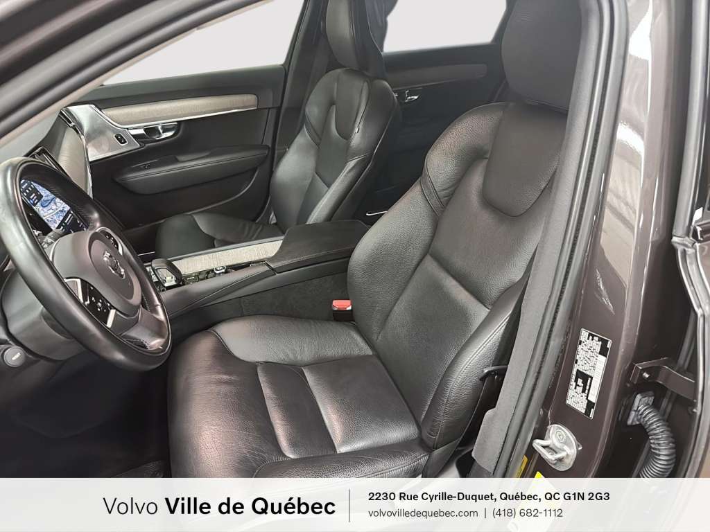 2022 Volvo V90