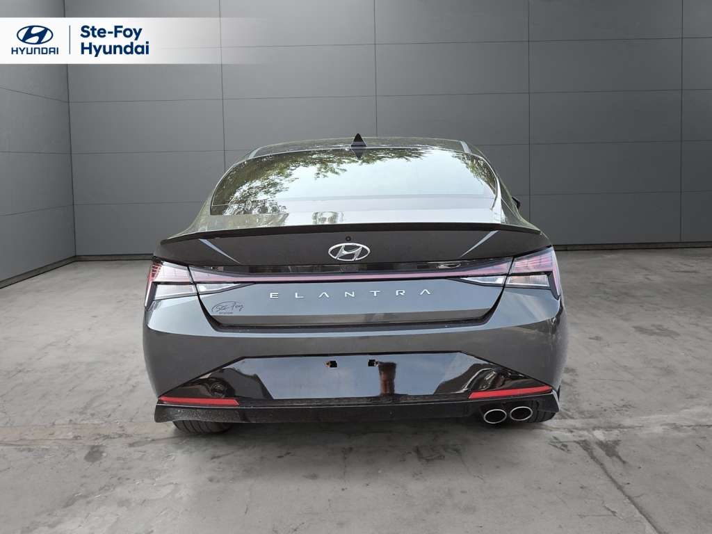 Hyundai Elantra 2021